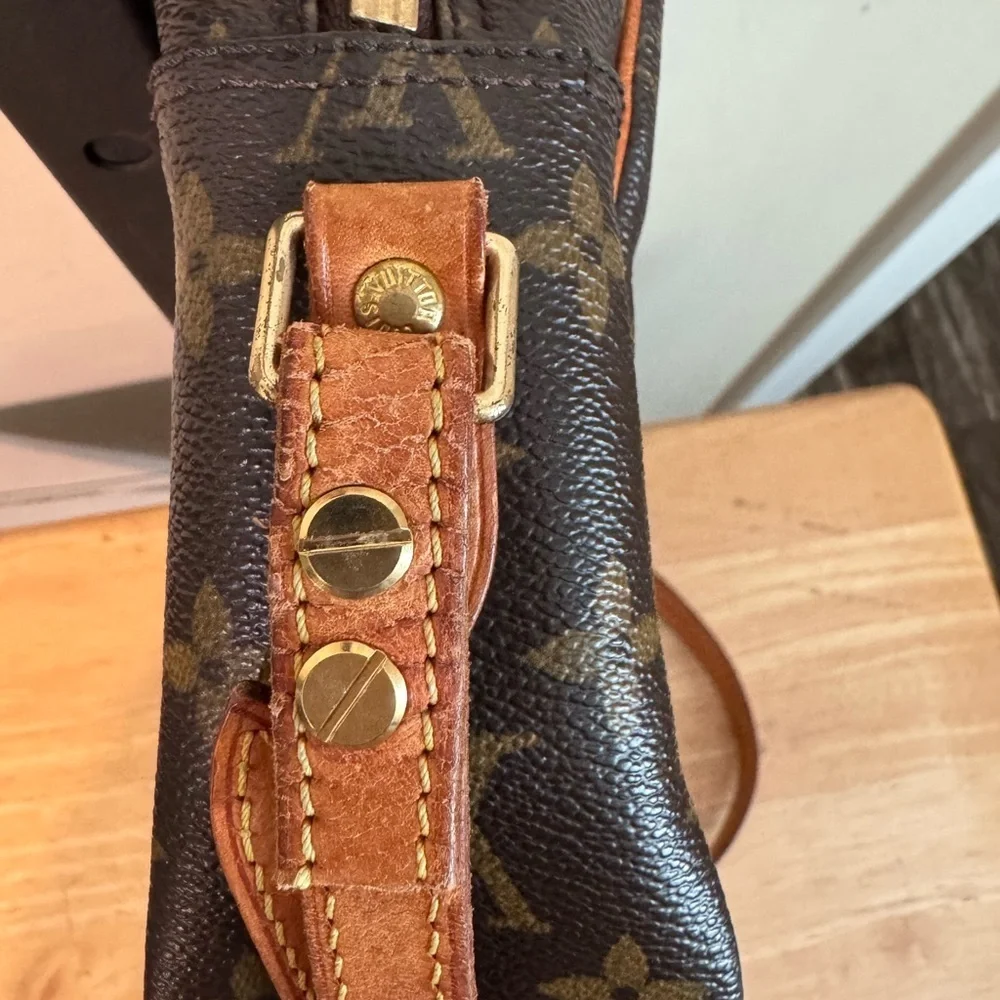 Louis Vuitton Trocadero 26 Monogram Brown Crossbody Bag